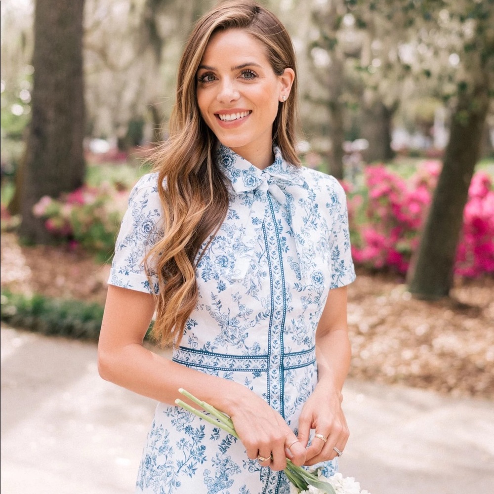 EUC Gal Meets Glam Darla Dress